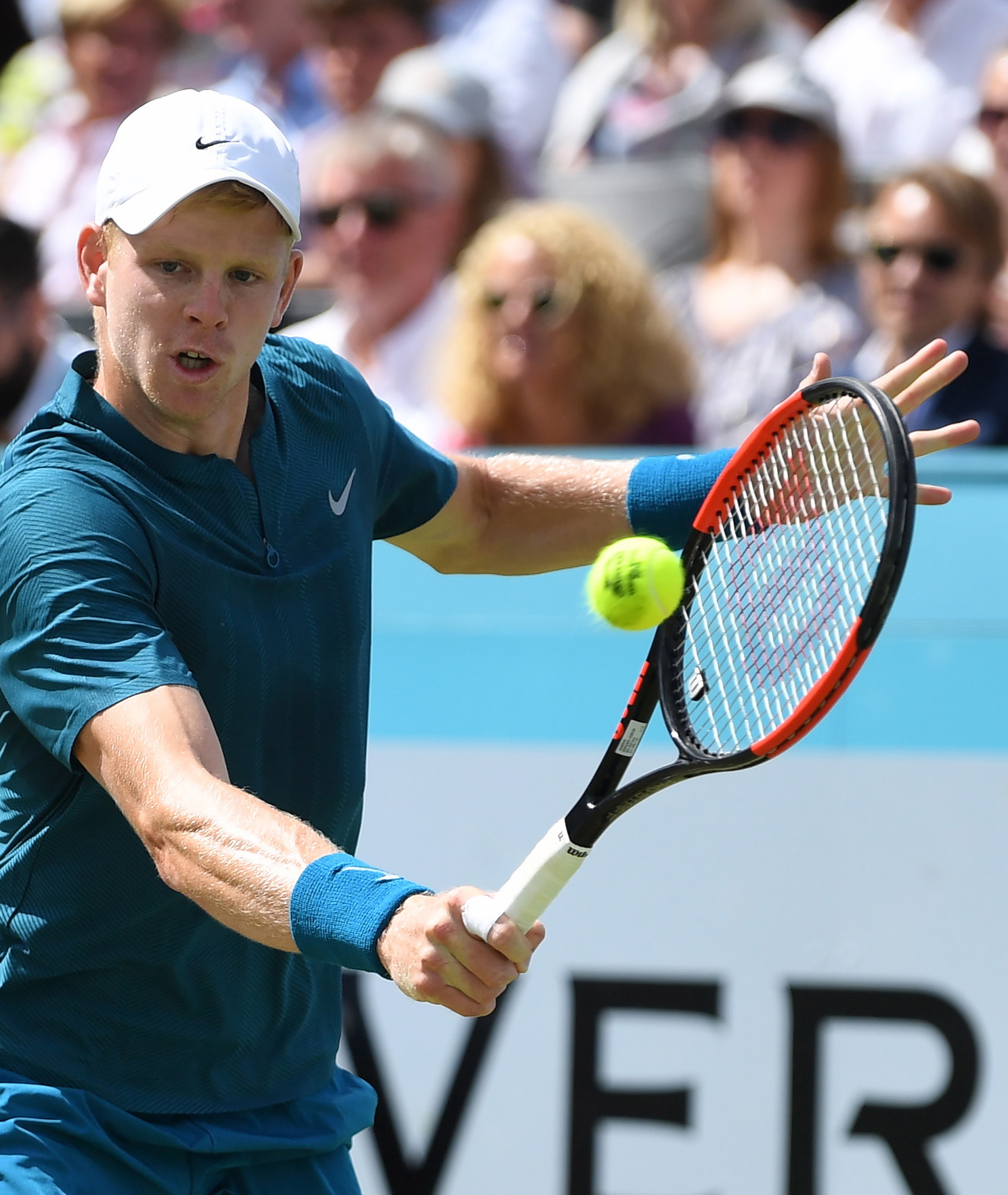 包含西班牙网球队强势法国网球队,克耶高斯完成帽子戏法的词条 包含西班牙网球队强势法国网球队,克耶高斯完成帽子戏法的词条