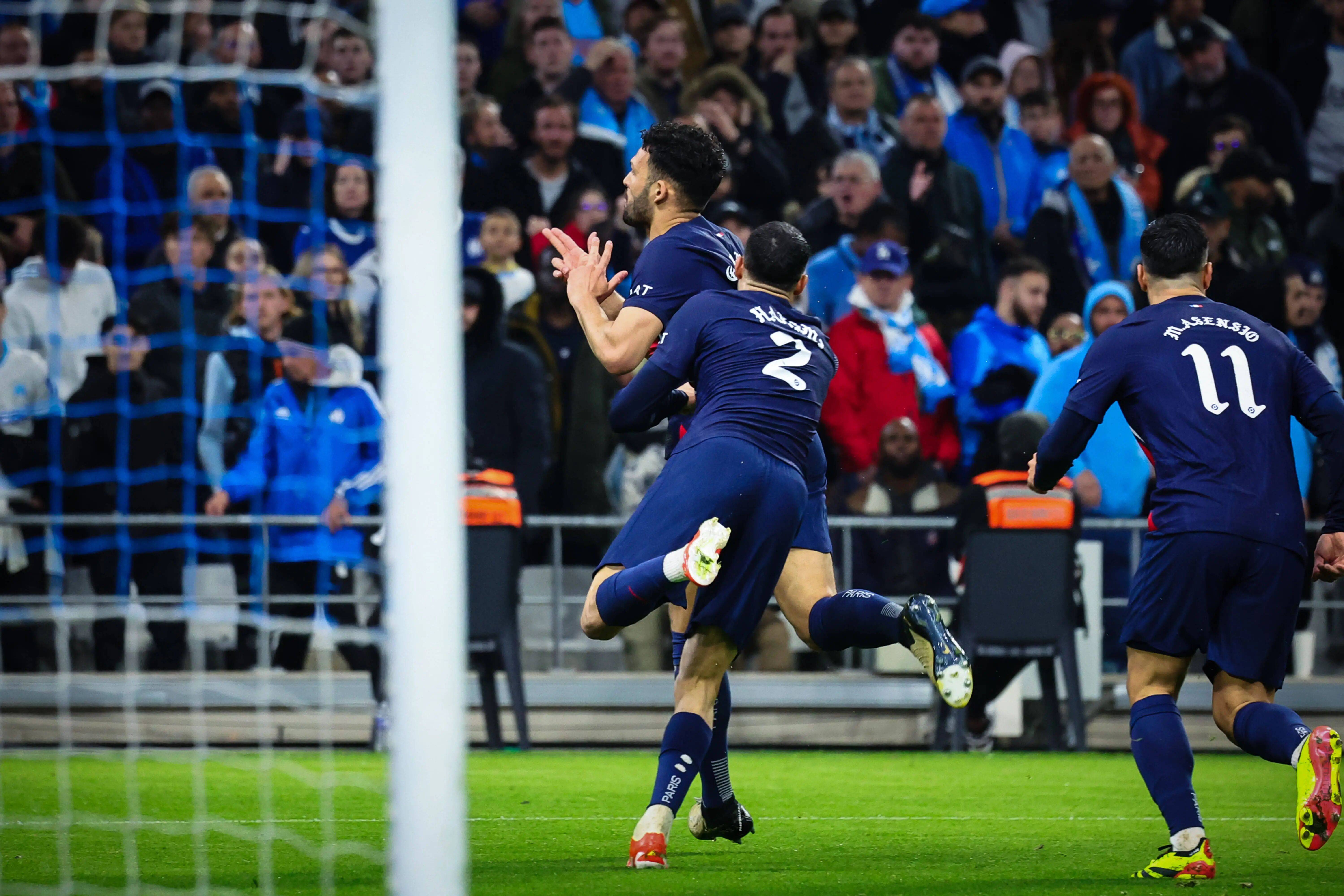 勒沃库森取得连胜：火力无敌的战斗机的简单介绍