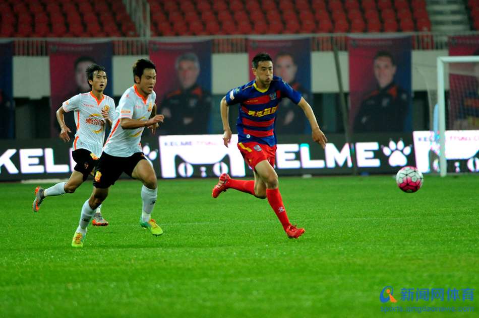 青岛黄海主场战平，保持稳定表现