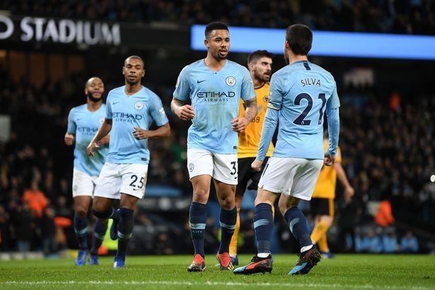 关于曼城领先优势被紧咬，保持一切警惕的信息