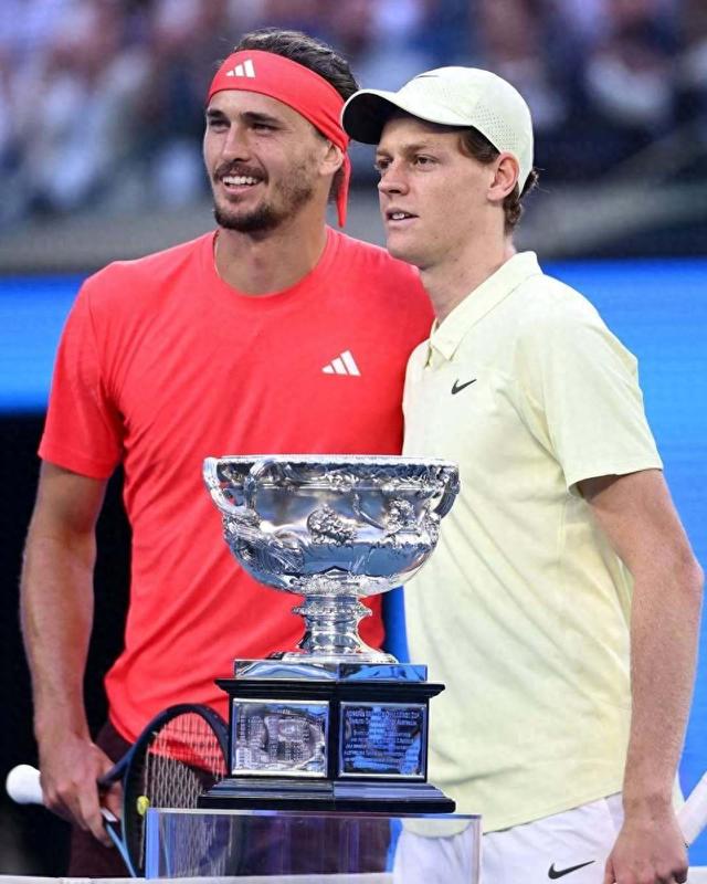 澳大利亚网球队完胜美国网球队，兹维列夫爆发神勇的简单介绍