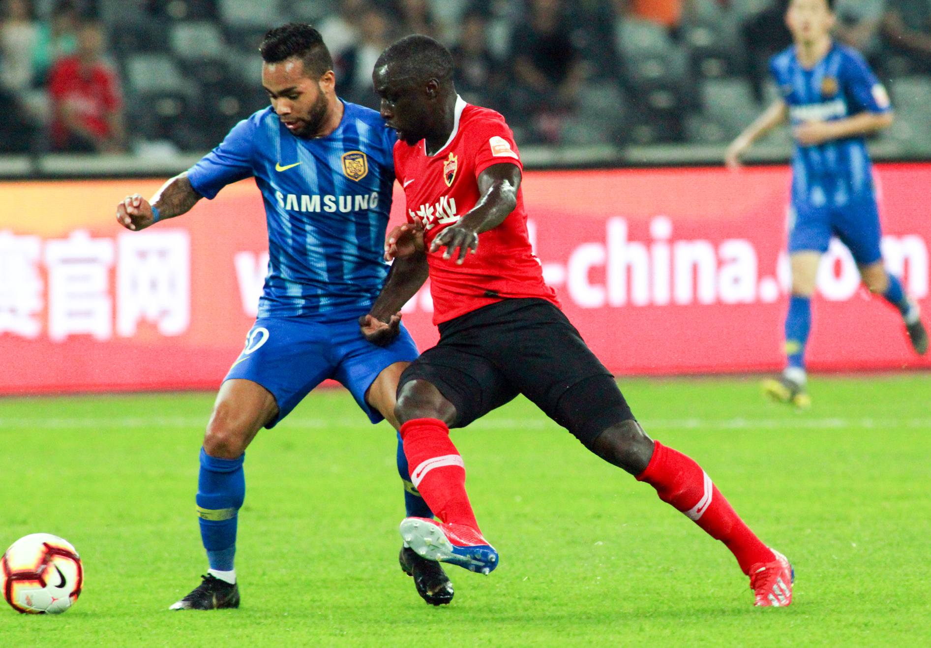 PG电子娱乐官网下载-大连人客场大获胜利！江苏苏宁轻松拿下的简单介绍